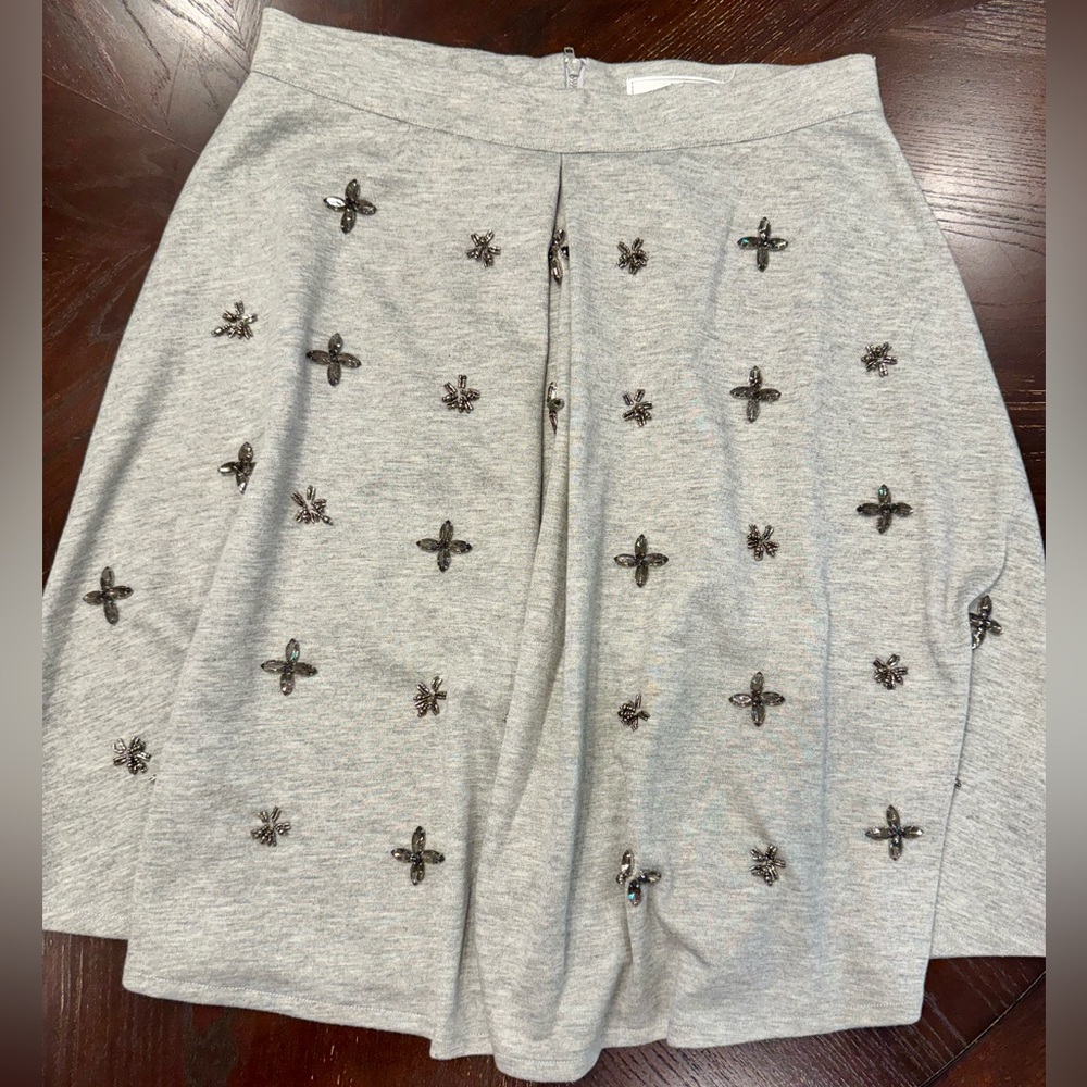 Romeo & Juliet Couture A-Line Jewel Beaded Gray Skirt | Size M